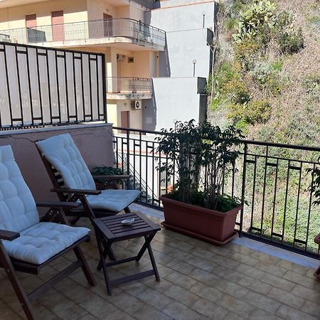 La Casa Di Andrea Apartment ตาออร์มินา ภายนอก รูปภาพ